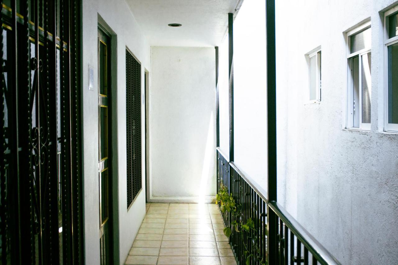 Hotel Om Downtown Санта-Крус-Хуатулко Экстерьер фото
